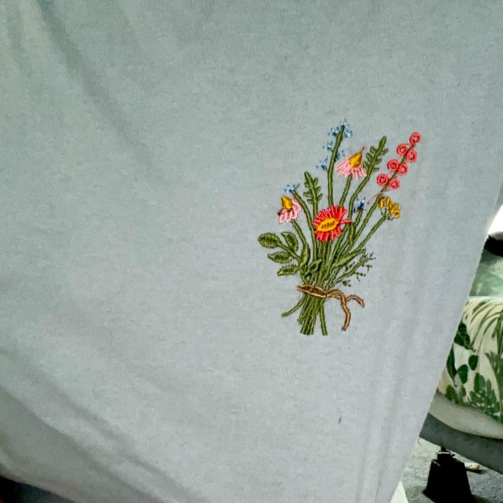 Tee Shirt with Flower Detail